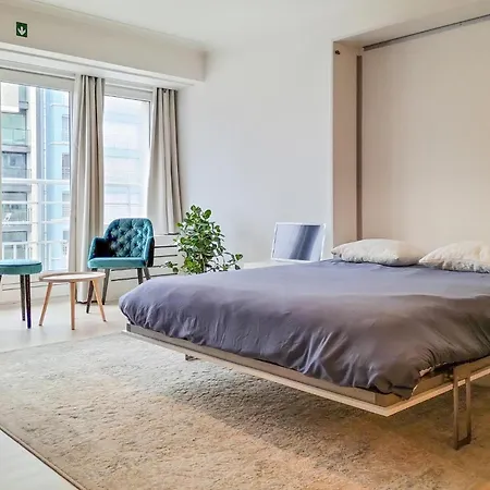 Апартаменты Cozy In With Wifi *